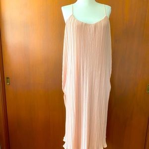 NWT NBD blush pleated dress